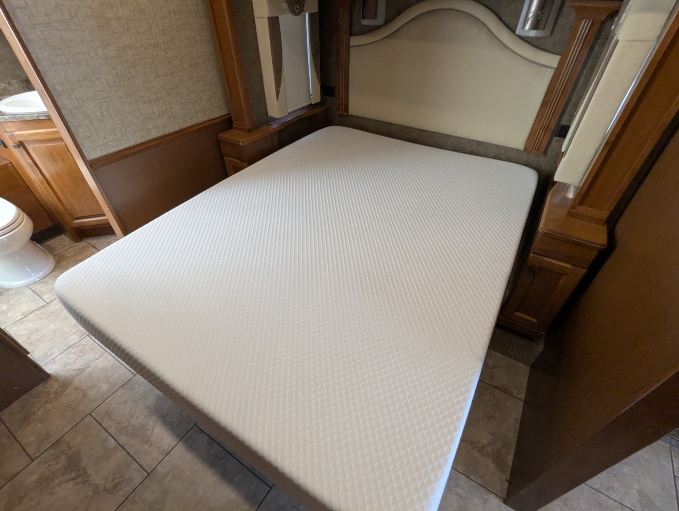 2014 Tiffin Allegro 36 LA - Image 30