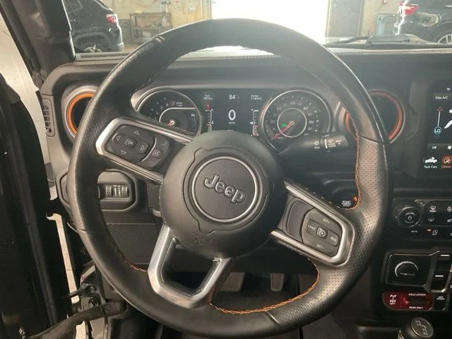 2022 Jeep Gladiator Crew Cab Mojave 4WD - Image 15