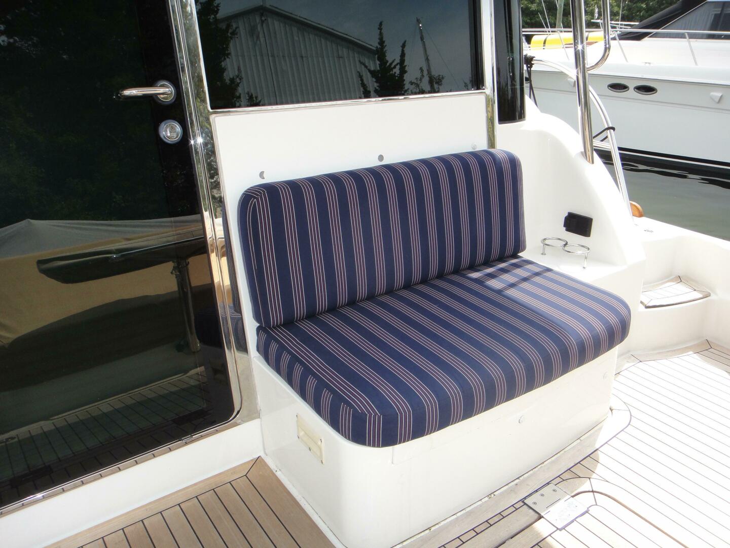 2018 Sabre 48 Salon Express - Image 5