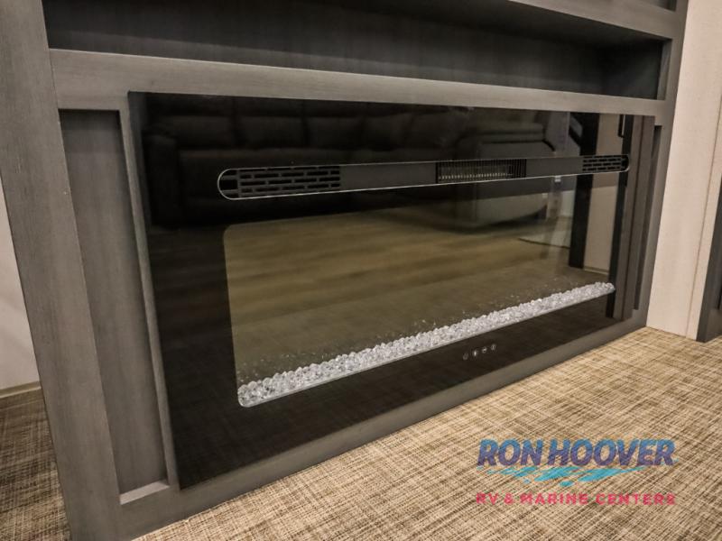 2026 PALOMINO PUMA 420LFT - Image 21