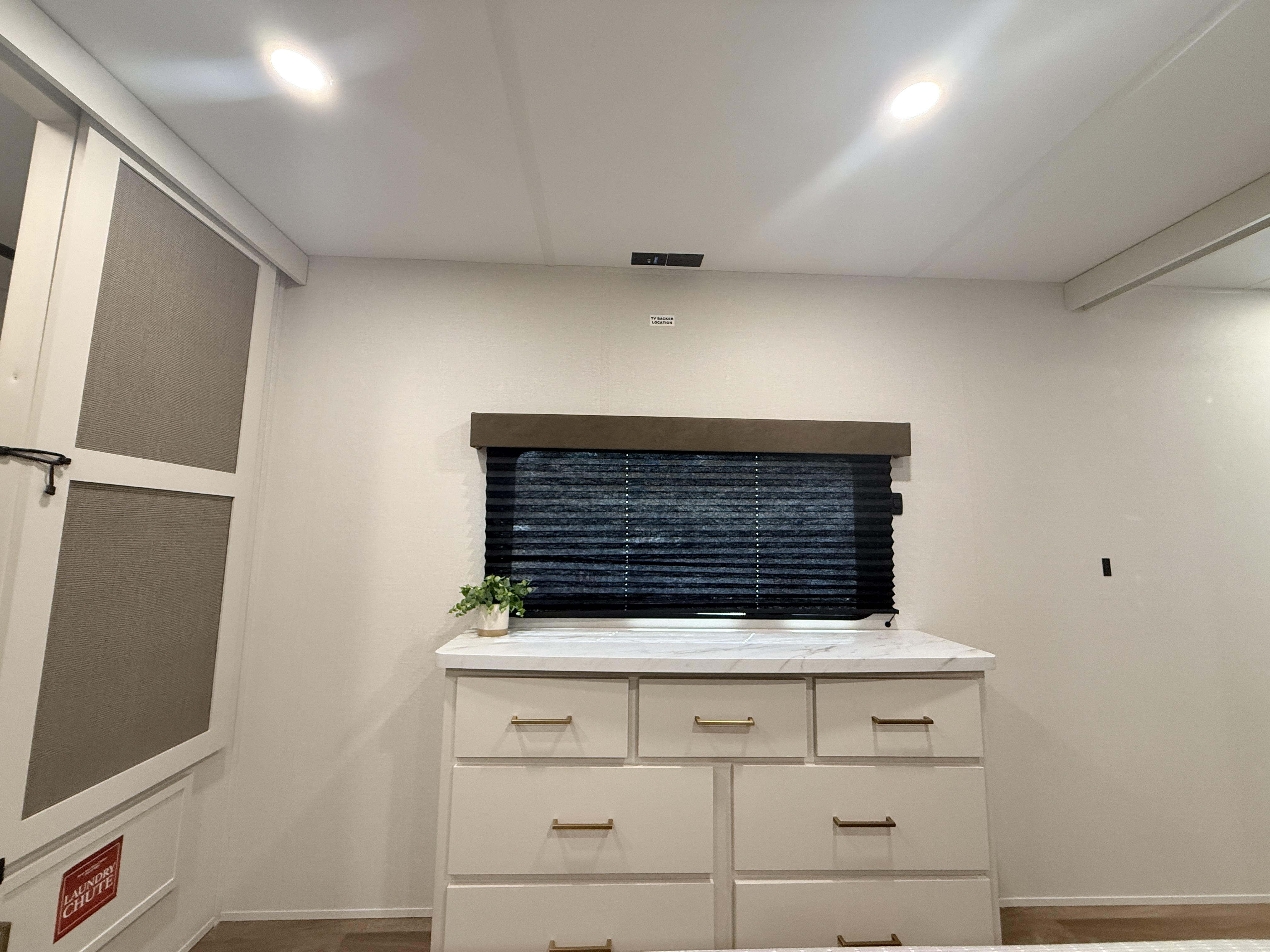 2027 Grand Design Transcend 315RKT - Image 20