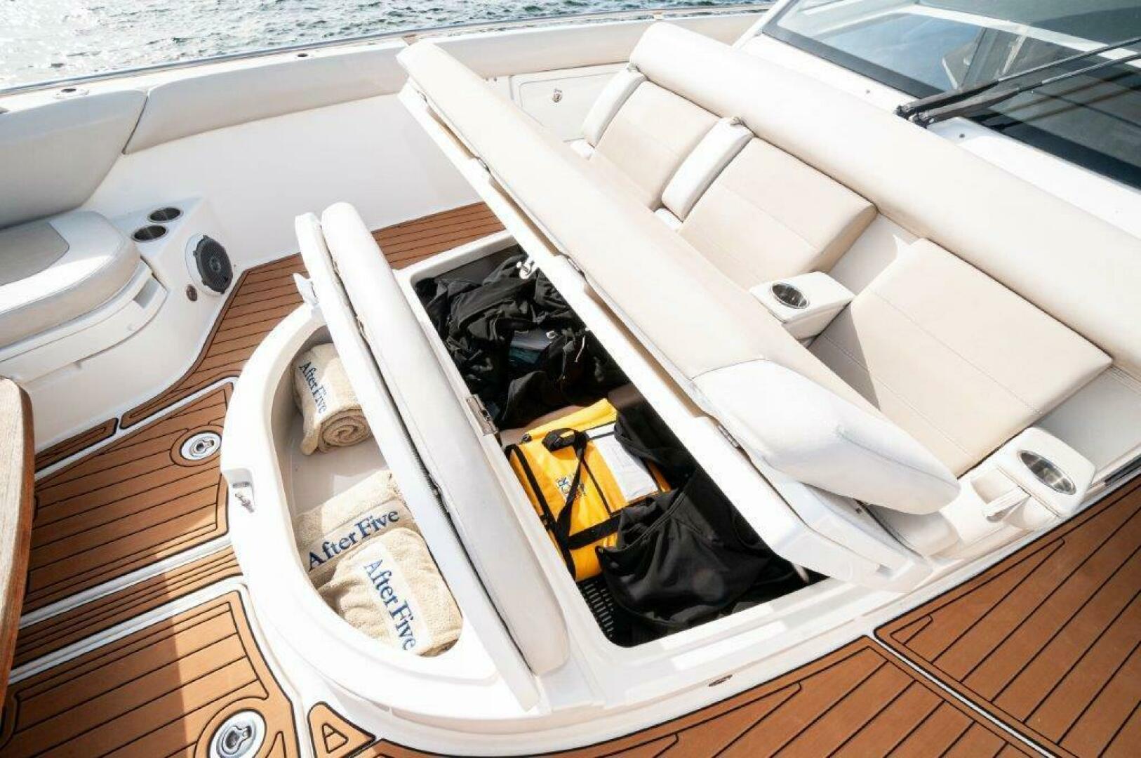 2018 Boston Whaler 420 Outrage - Image 22