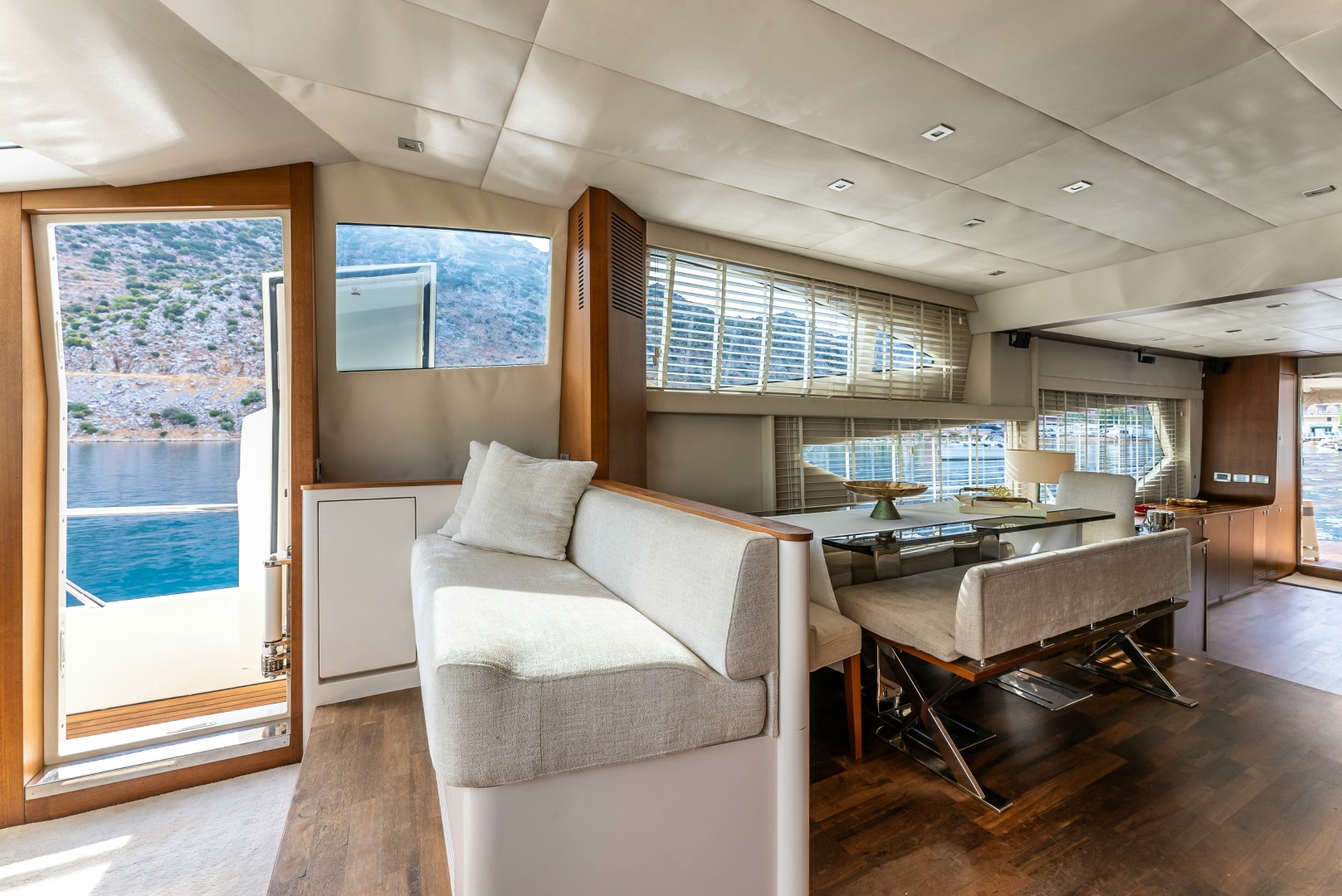 2012 Numarine - Image 20