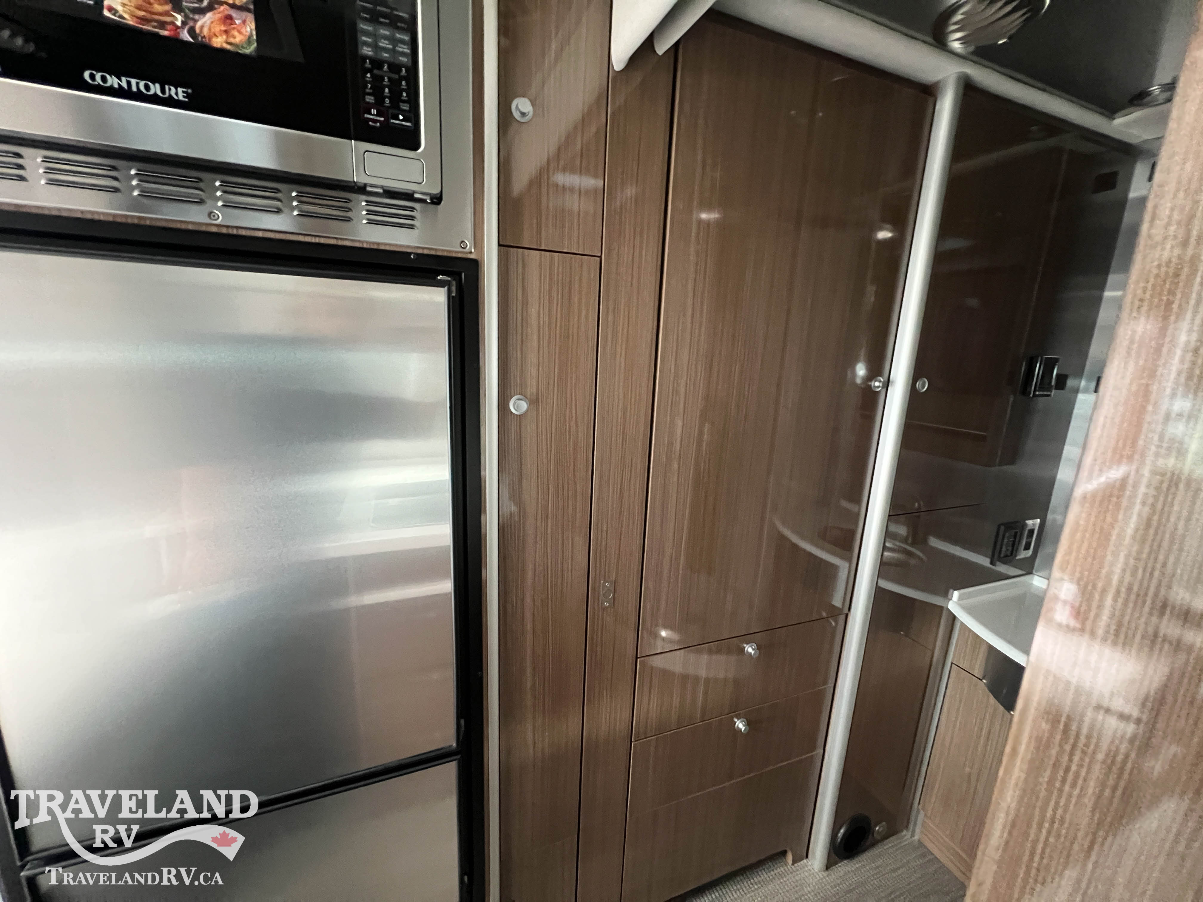 2019 Airstream Atlas Murphy Suite - Image 31