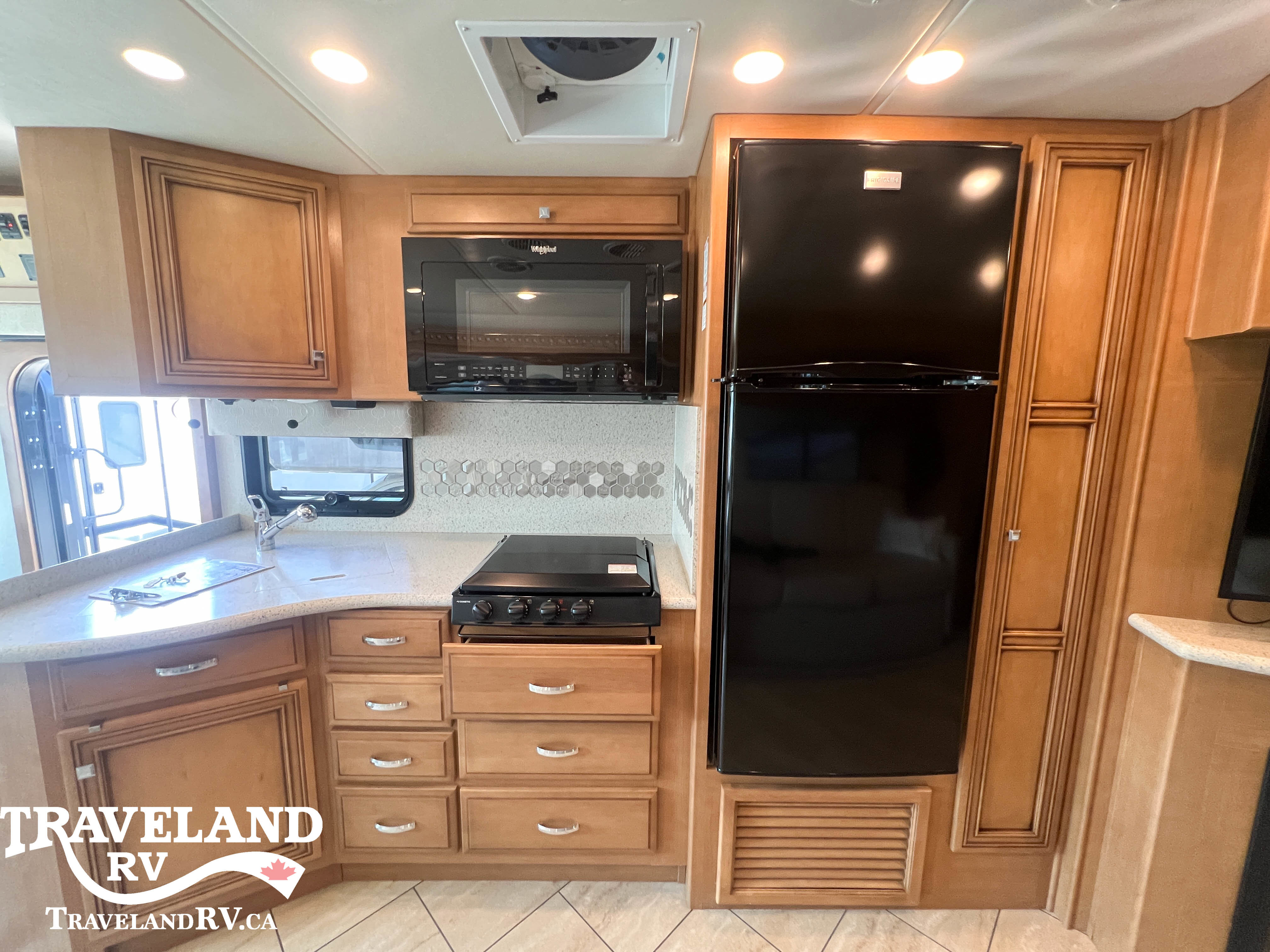 2018 Newmar Bay Star 3401 - Image 14