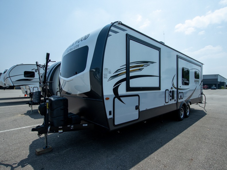2019 Forest River Rockwood Ultra Lite 2604WS - Image 4