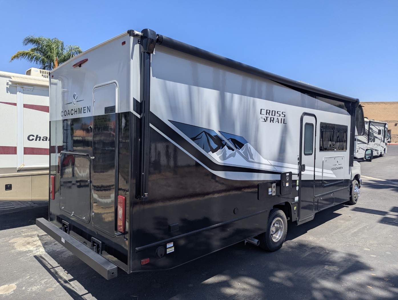 2027 Coachmen Cross Trail 26XG - Image 5