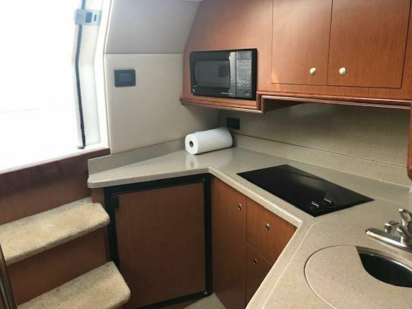 2004 Cruisers Yachts 340 Express - Image 25
