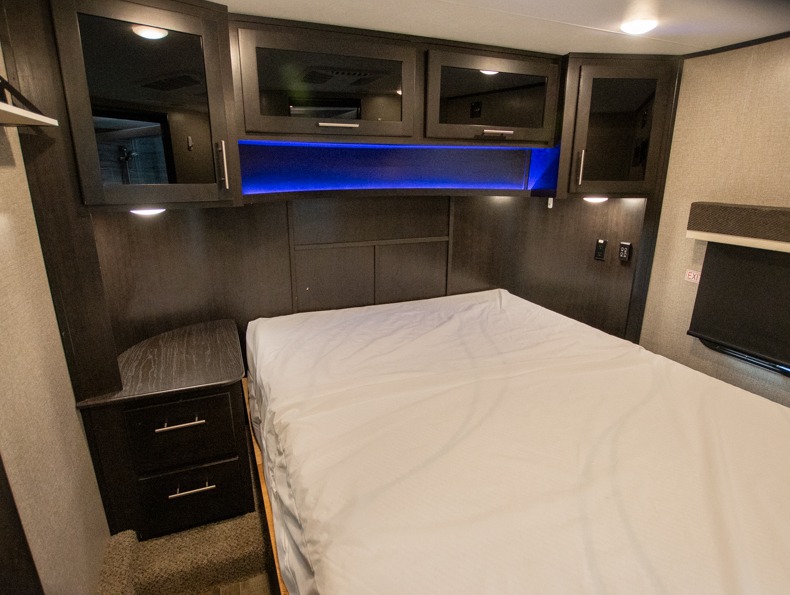 2020 Jayco Seismic 4013 - Image 17