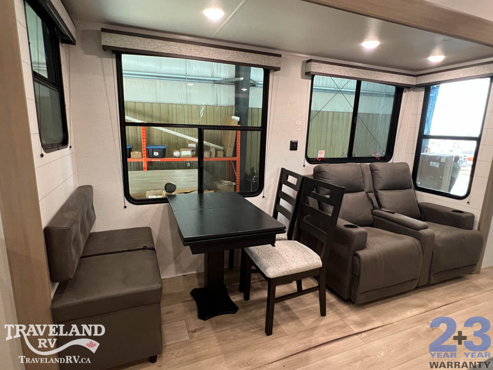 2027 Jayco Jay Flight Bungalow 404LOFT - Image 12