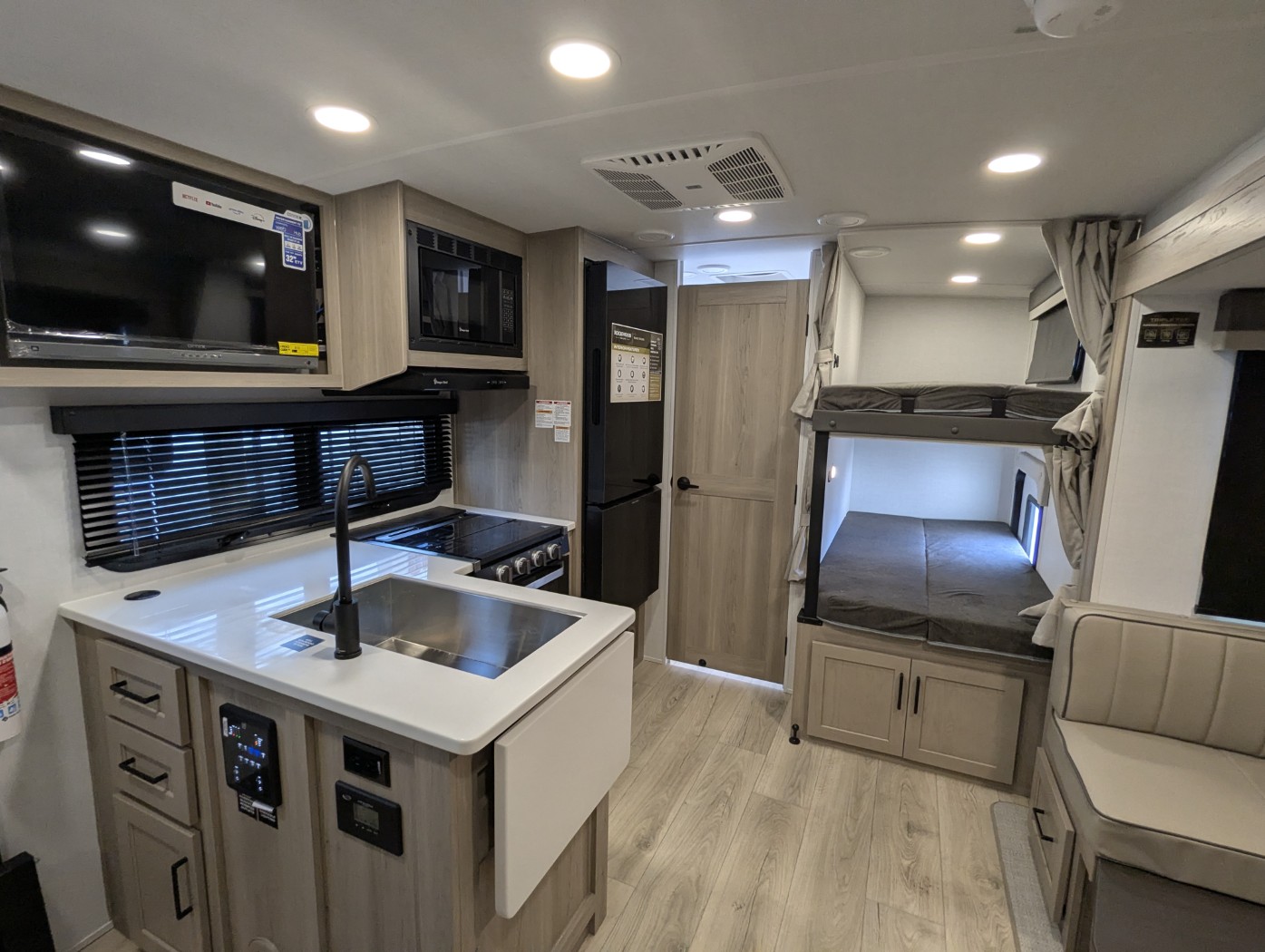 2026 Forest River Rockwood Mini Lite 2520BH - Image 11