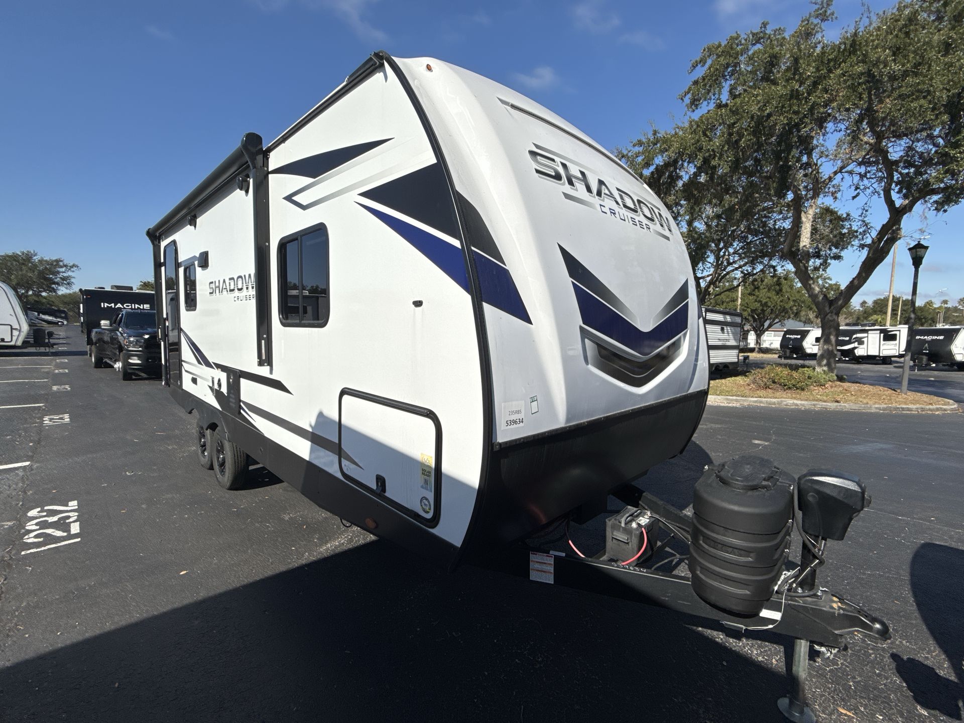 2025 Cruiser RV Shadow Cruiser