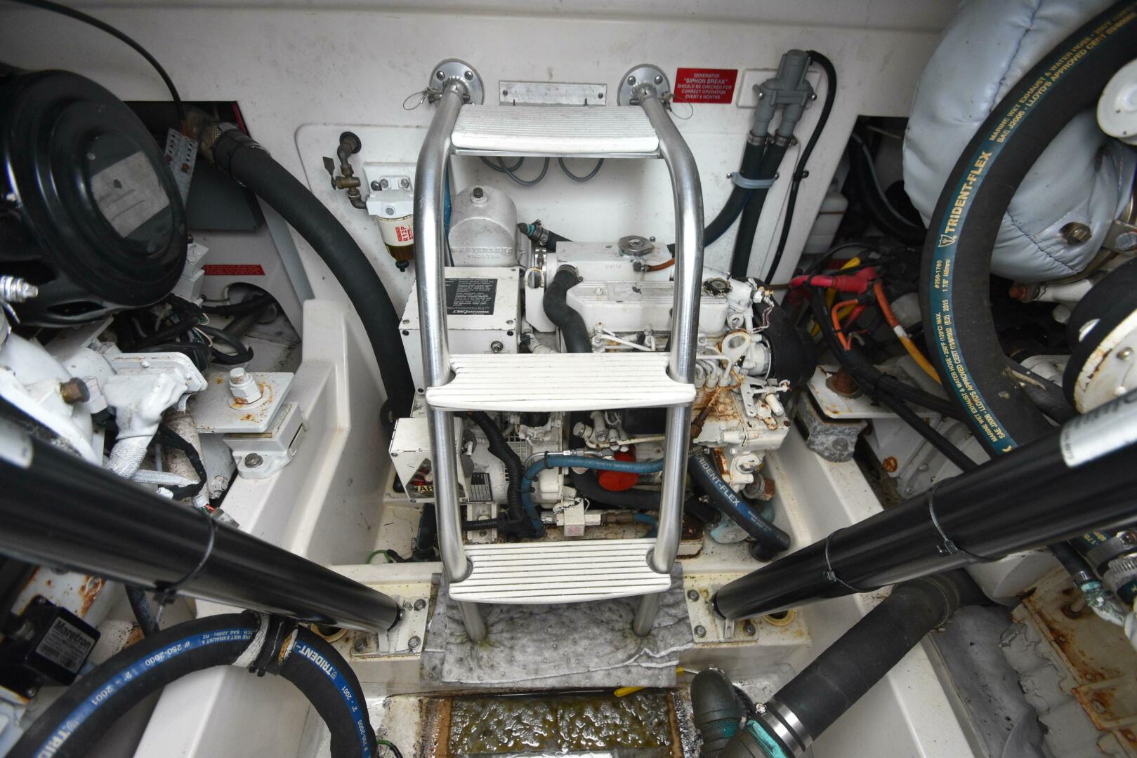 2001 Cabo 35 Express - Image 25