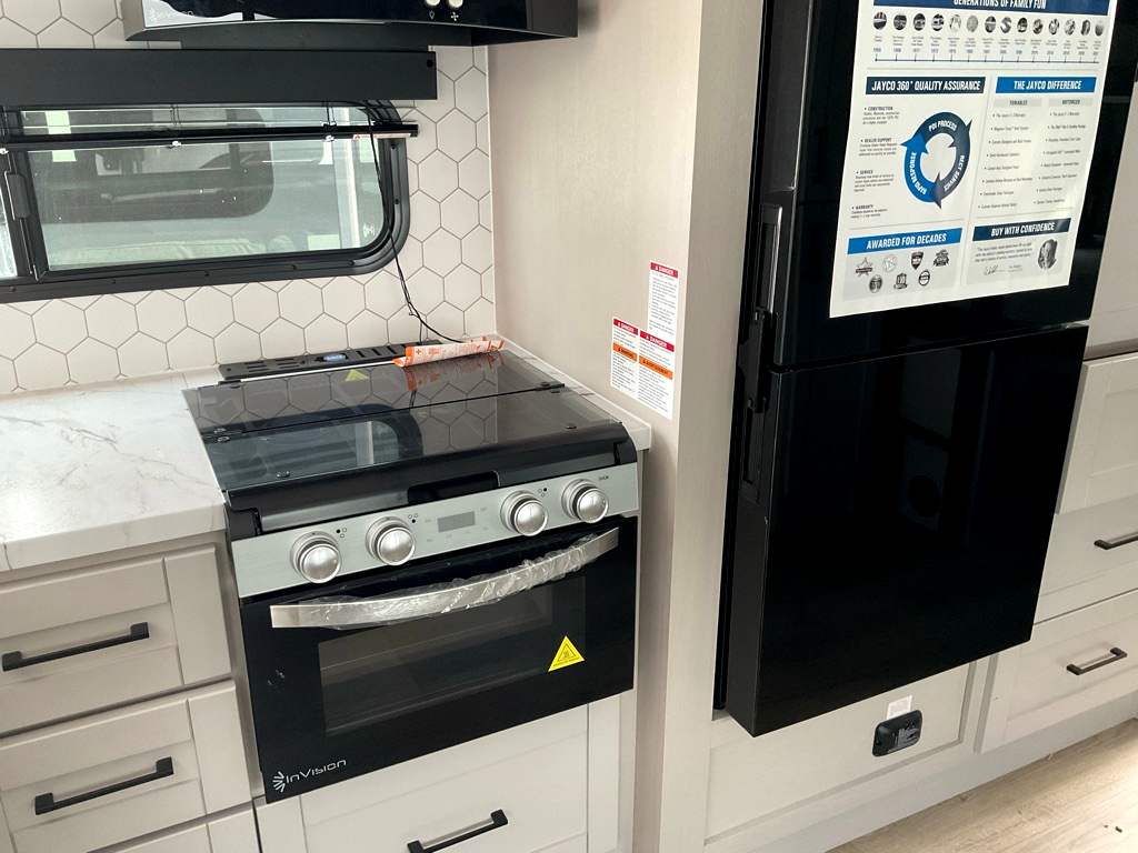 2026 JAYCO Jay Feather 29 BHB - Image 11