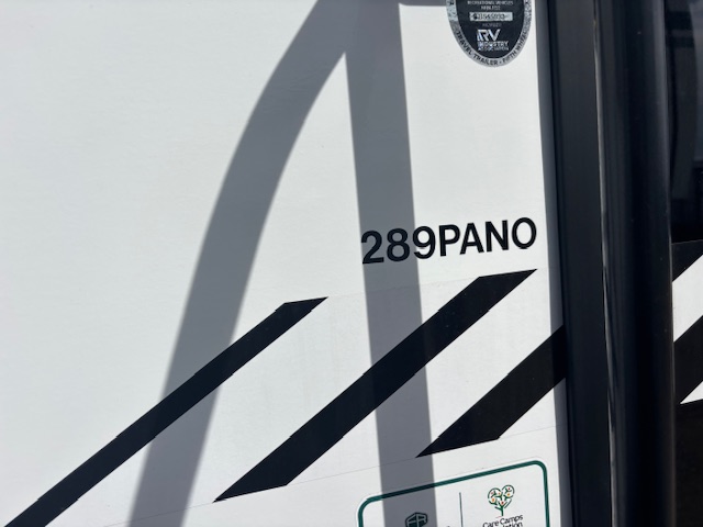 2026 CHEROKEE ARCTIC WOLF 289PANO - Image 5