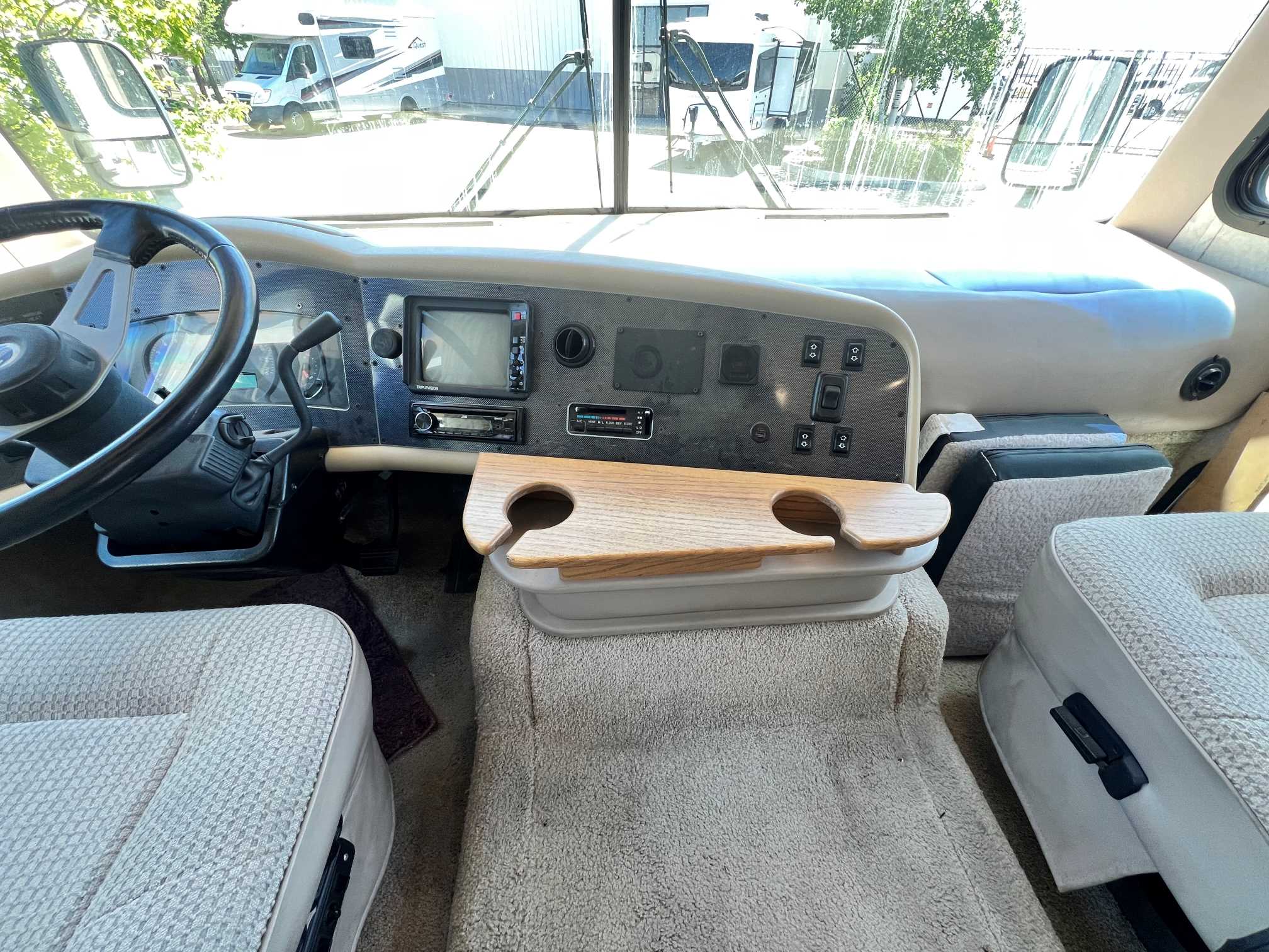2005 Tiffin Allegro Bay 34XB - Image 13