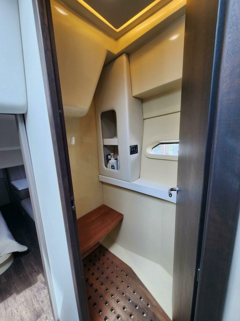2020 Regal 38XO - Image 14