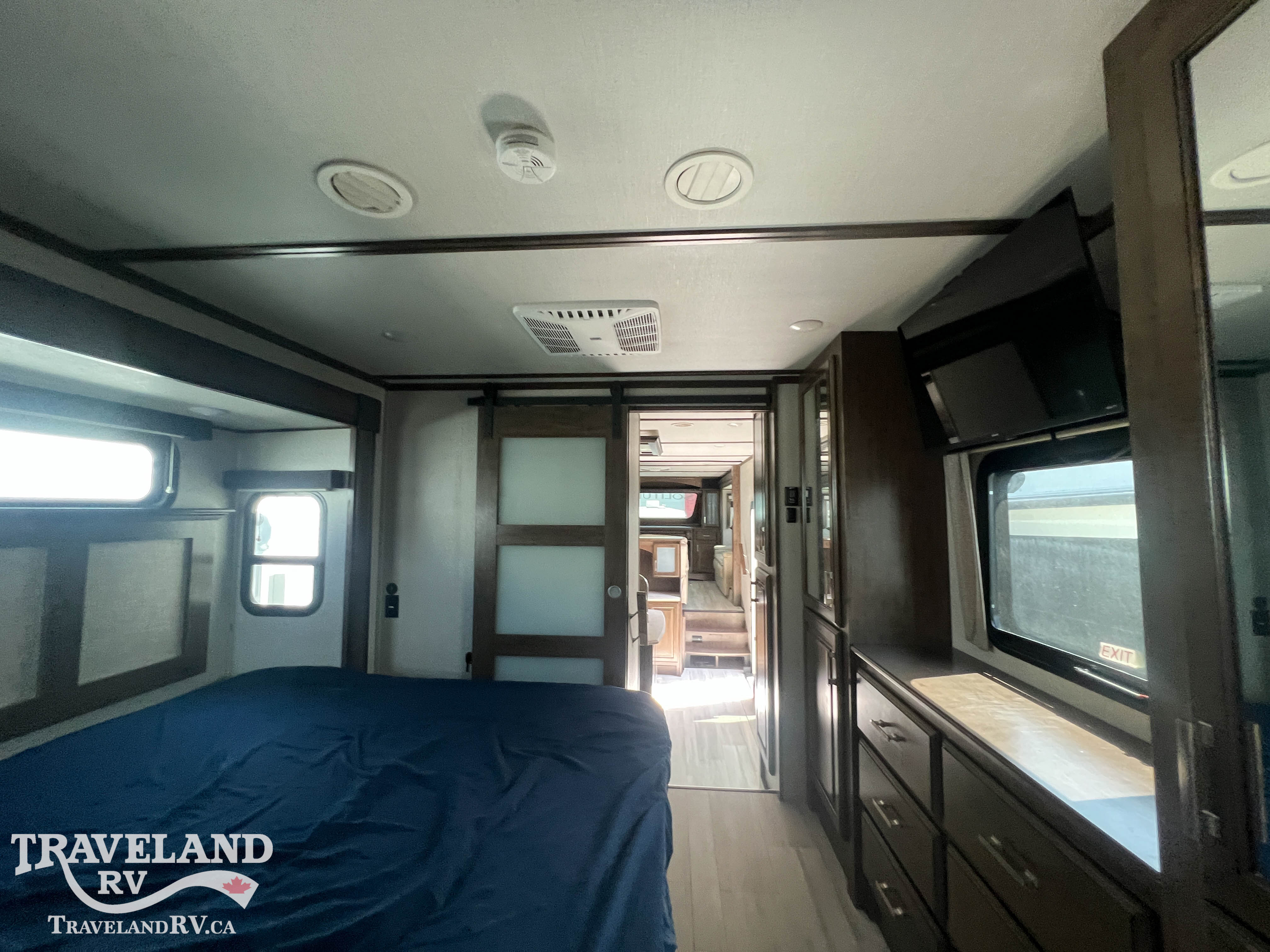 2021 Grand Design Solitude 380FL - Image 19