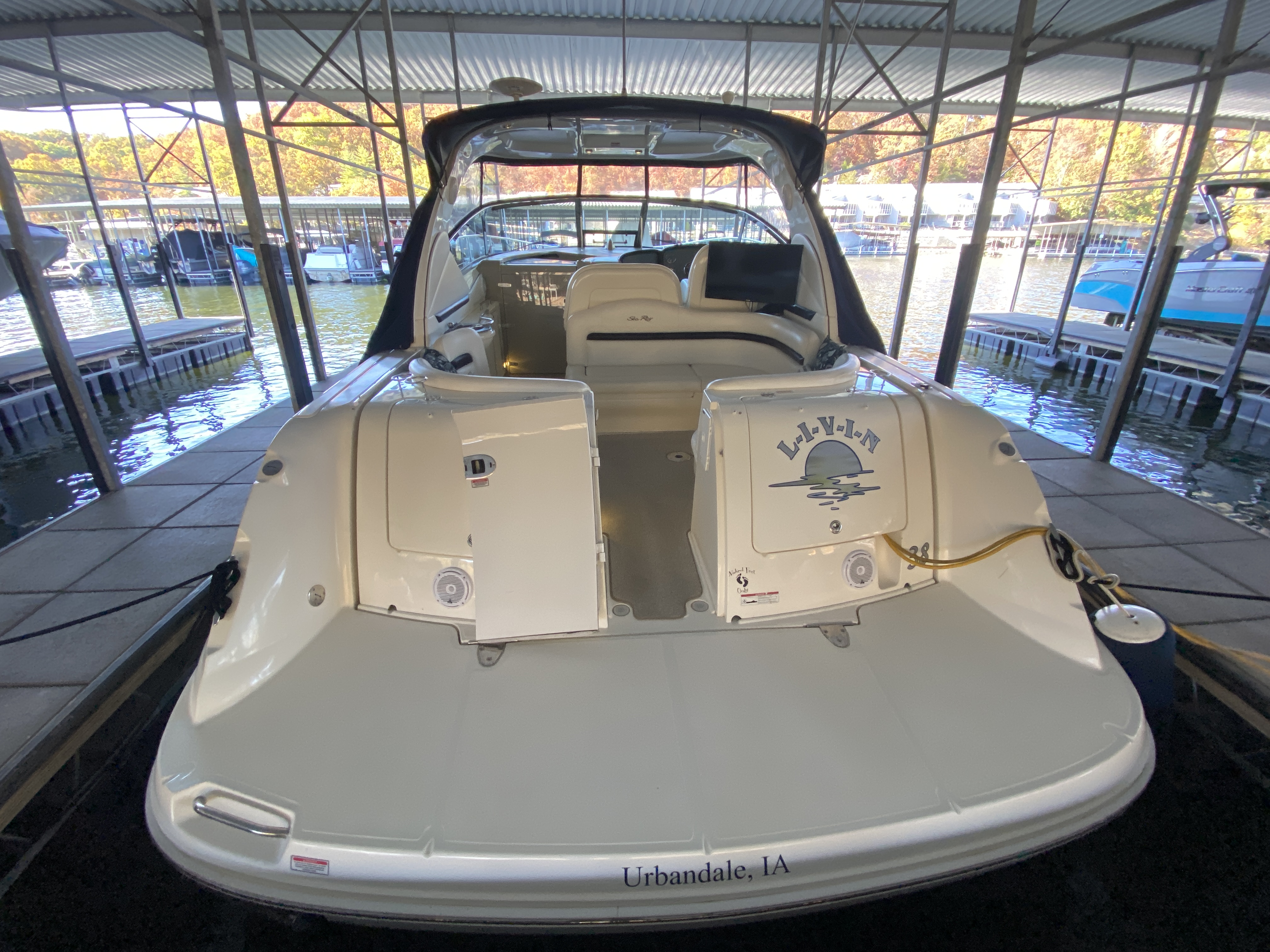 2006 Sea Ray 38 Sundancer - Image 11