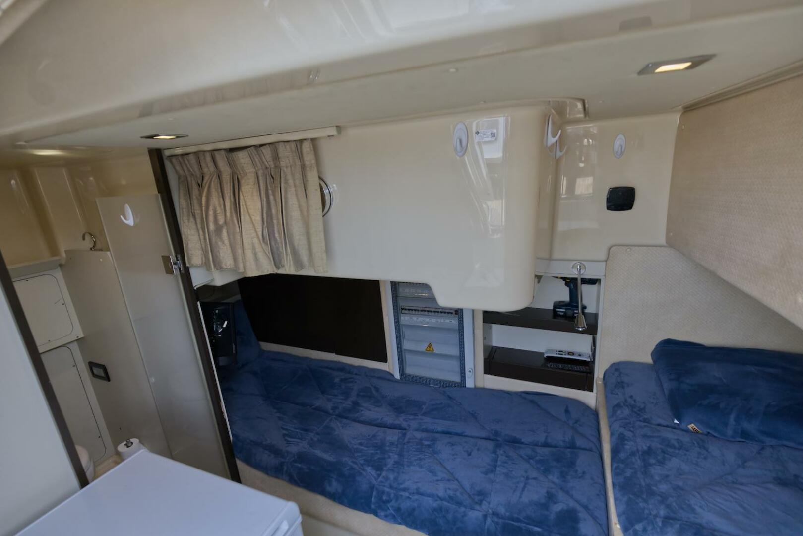 2015 Azimut 64 Flybridge - Image 41