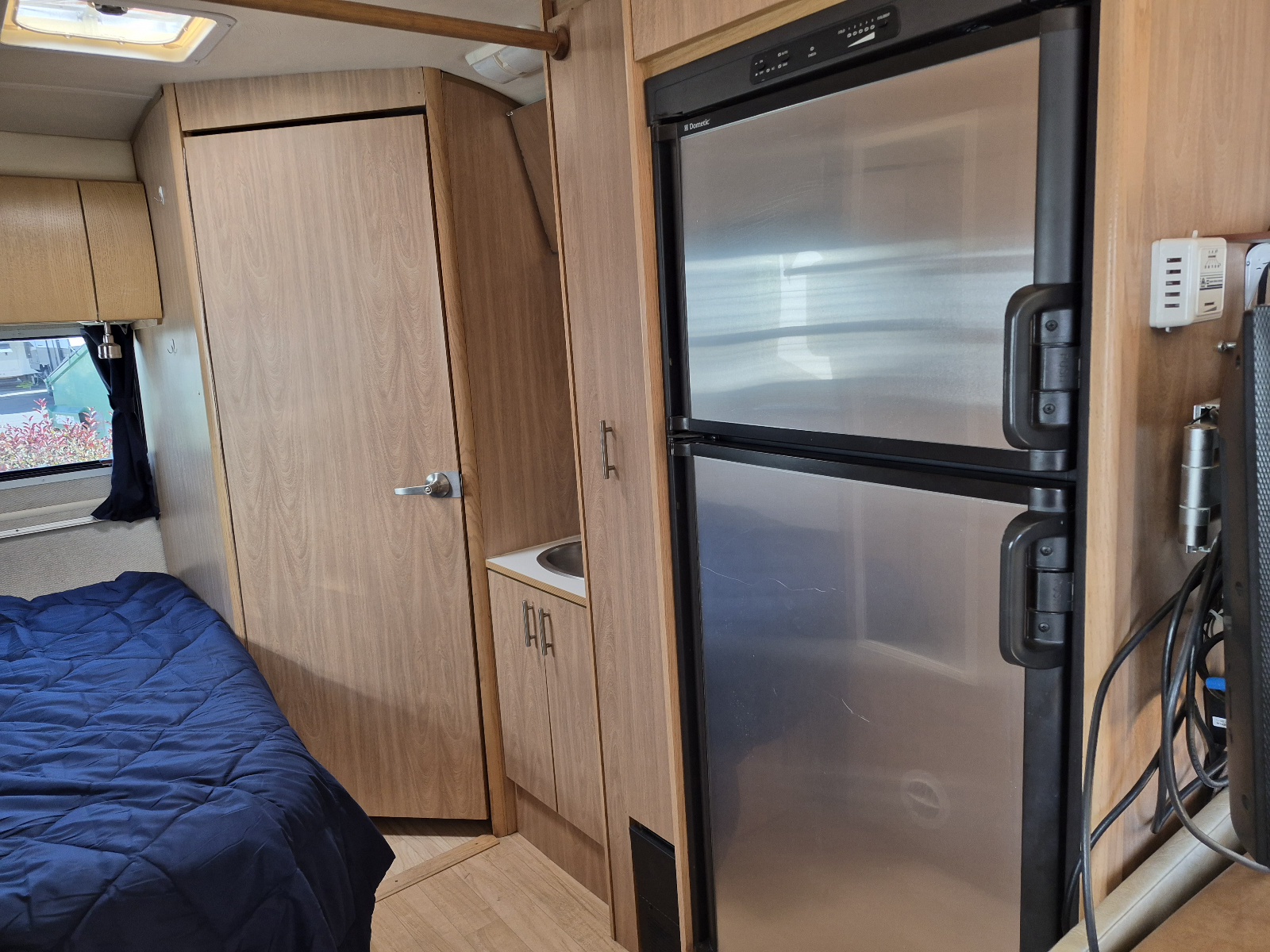 2006 Airstream Safari 25SS - Image 27