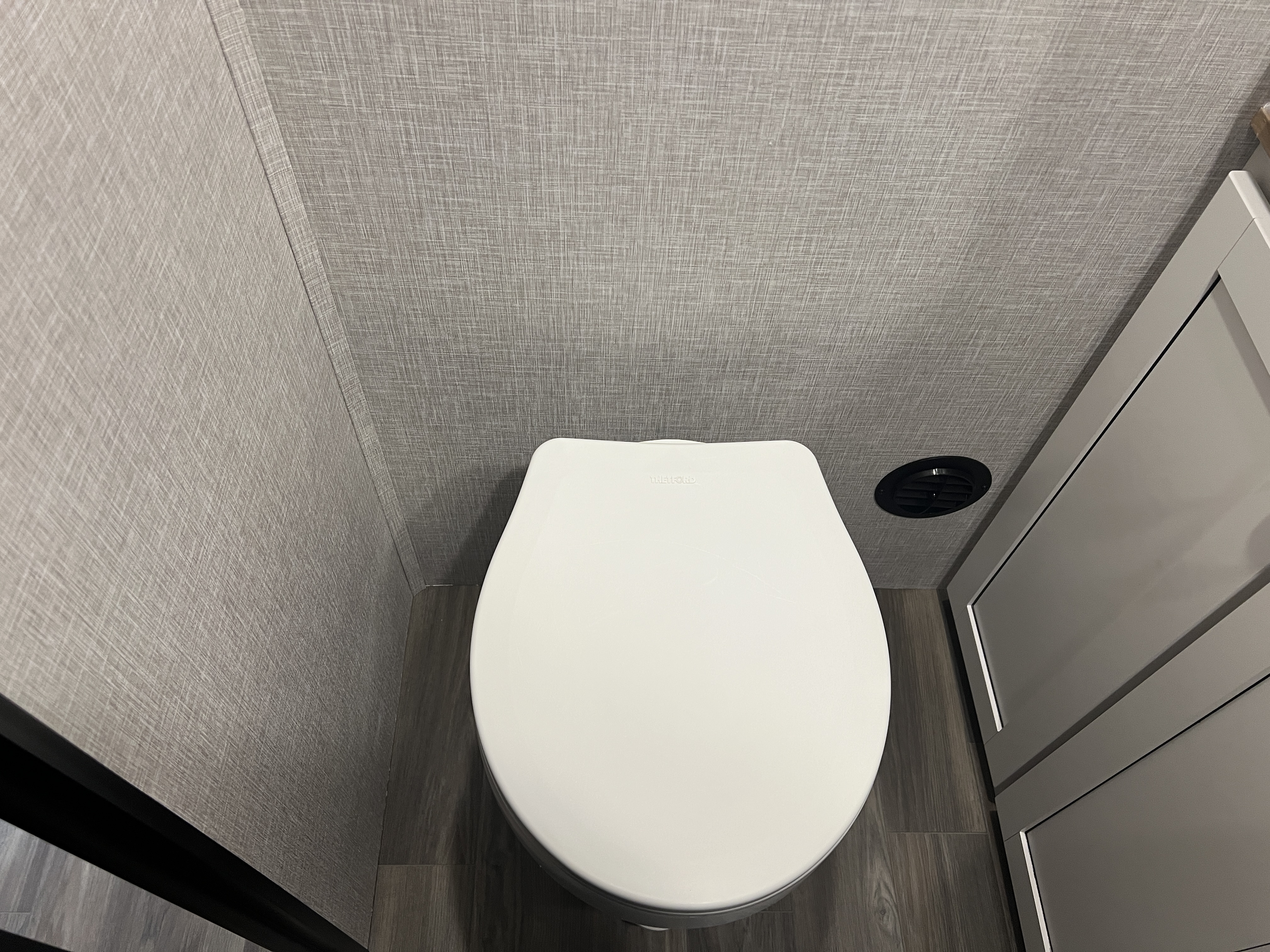2025 Highland Ridge Range Lite 225CK - Image 24