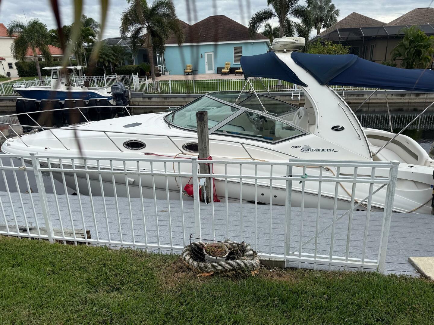 2006 Sea Ray 320 Sundancer - Image 26