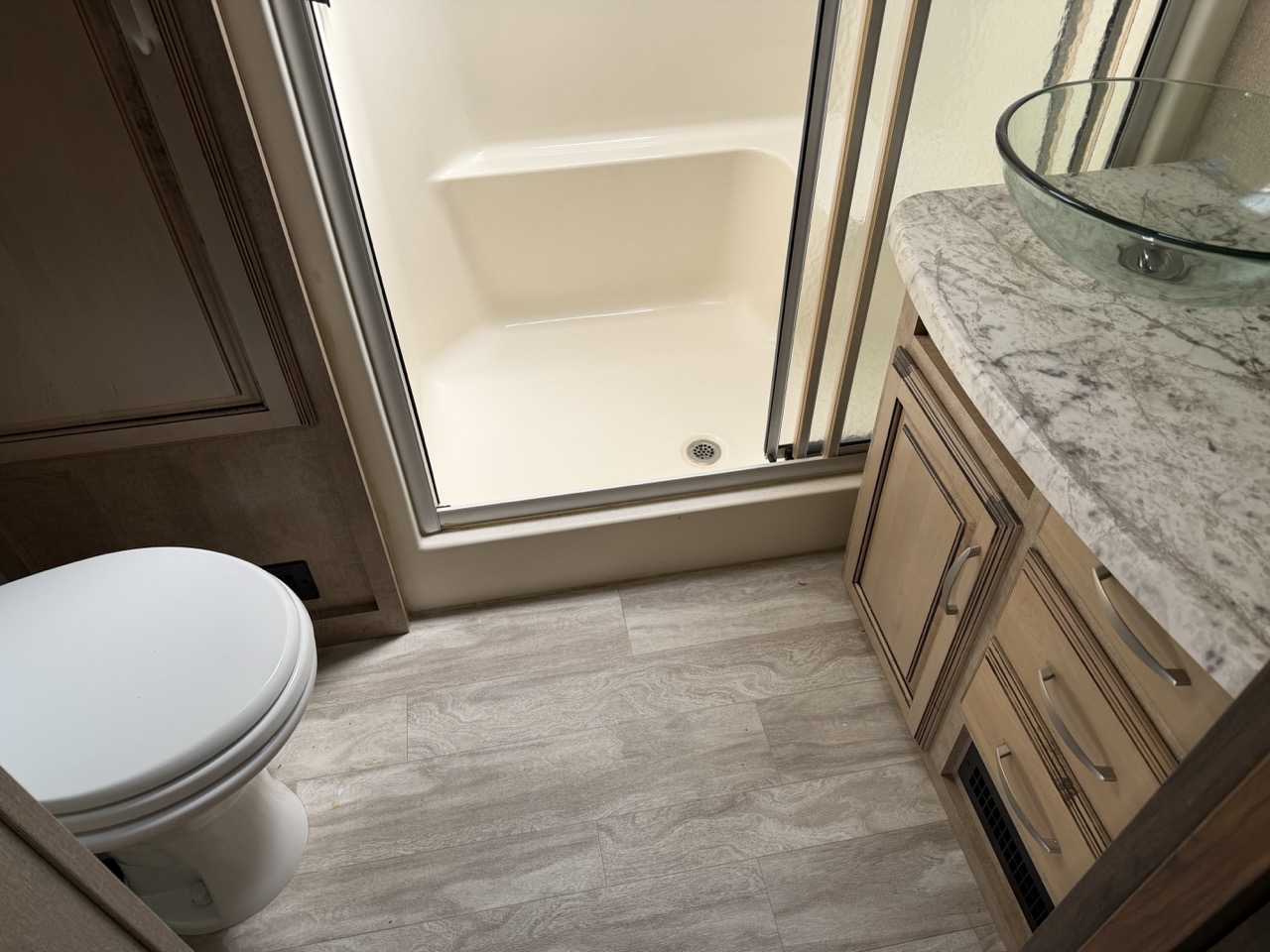 2016 Grand Design Solitude 369RL - Image 12