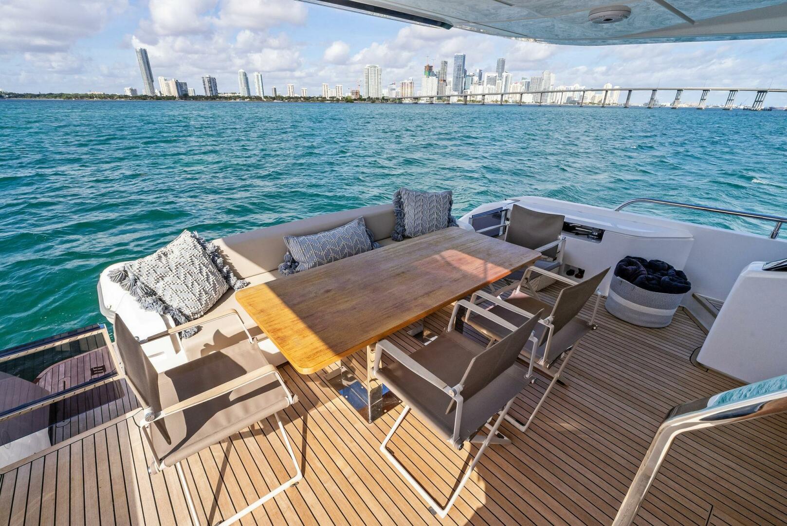 2024 Ferretti Yachts 720 - Image 32