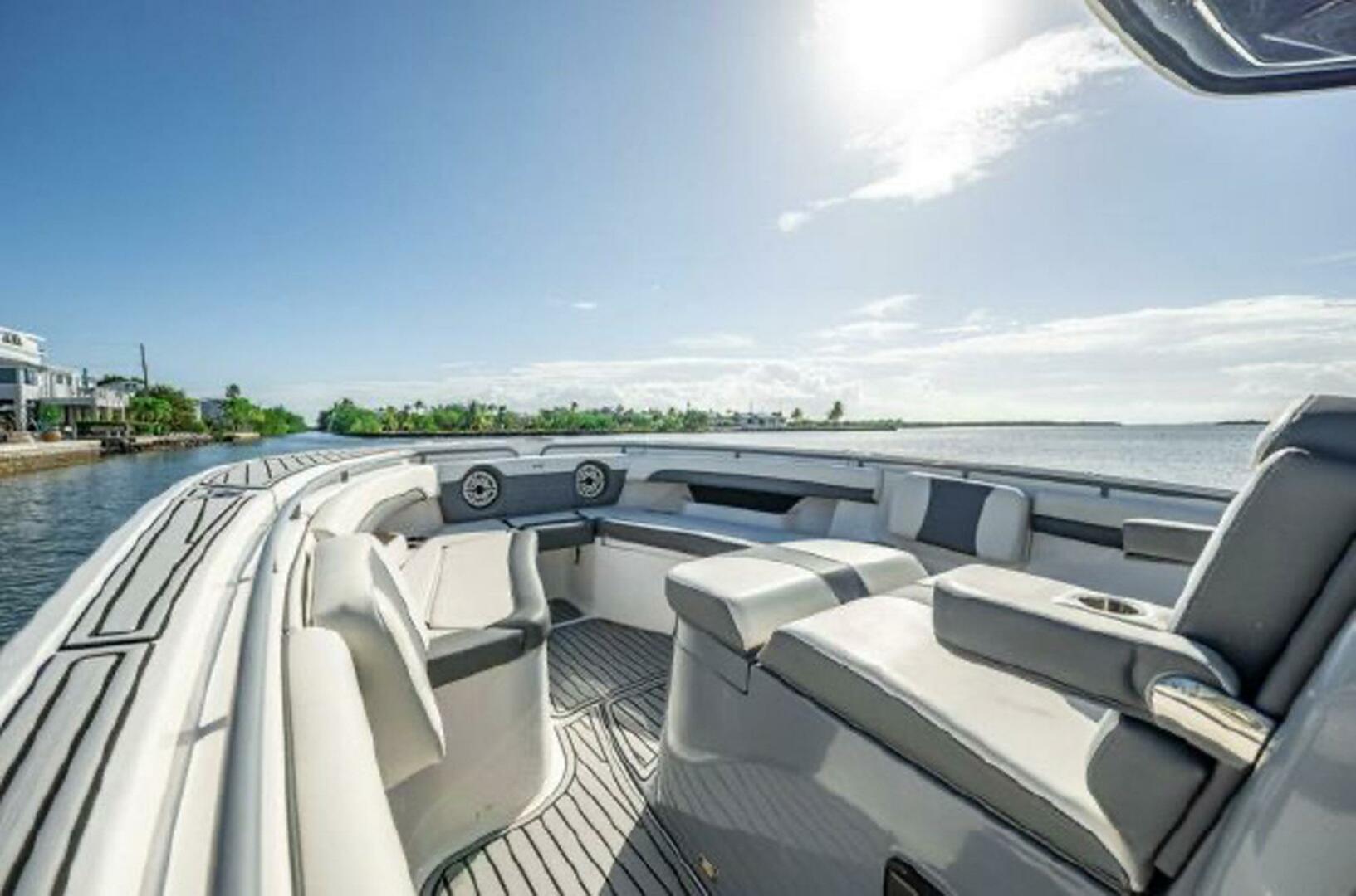 2020 Tidewater 320 CC Adventure - Image 8