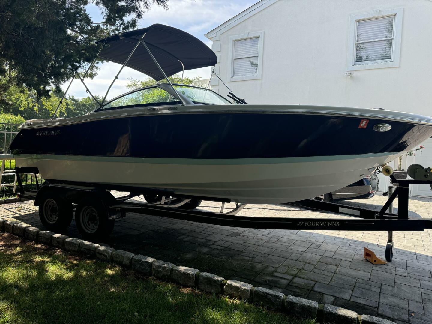 2019 Four Winns H230 Base - Image 2