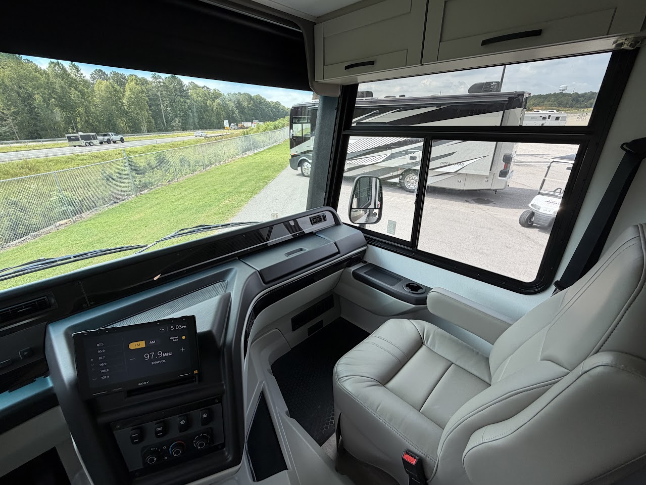 2027 JAYCO PRECEPT 36C - Image 14