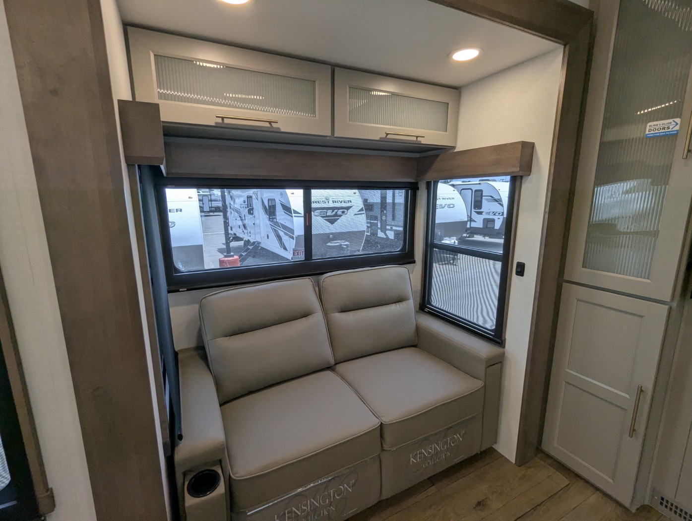 2025 Alliance RV Paradigm 375RD - Image 32