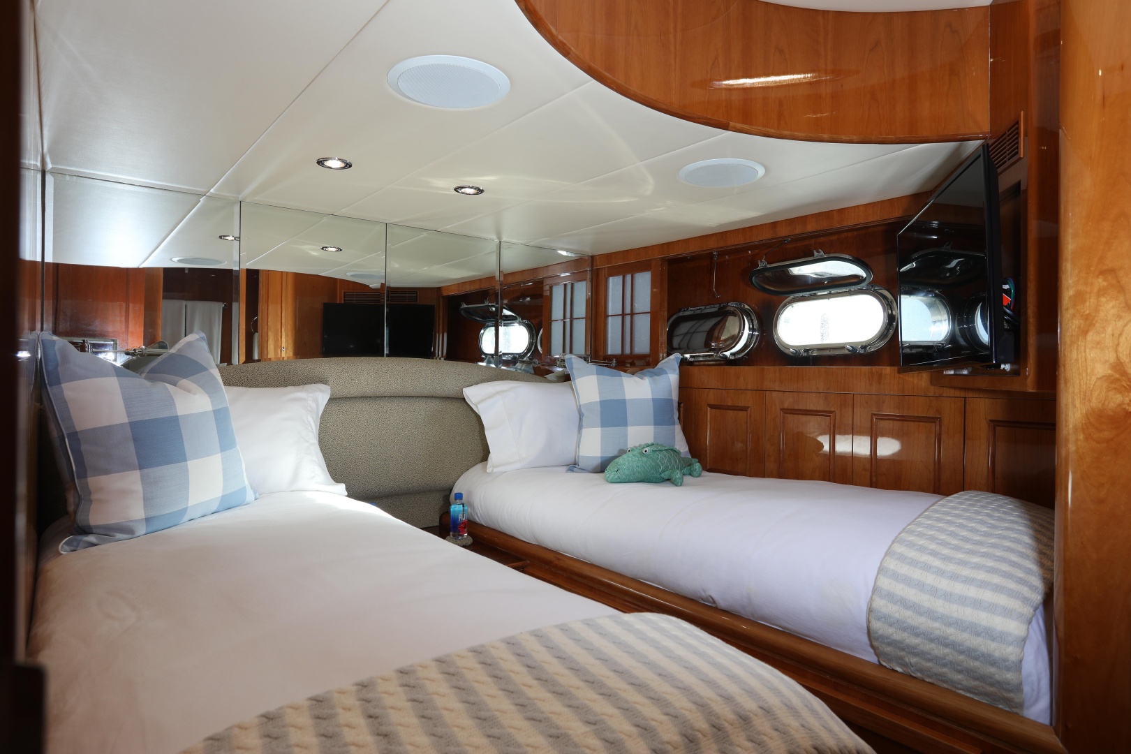 2007 Horizon Elegance 82 - Image 22