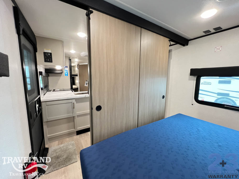 2027 Jayco Jay Feather SL 26BHSL - Image 16