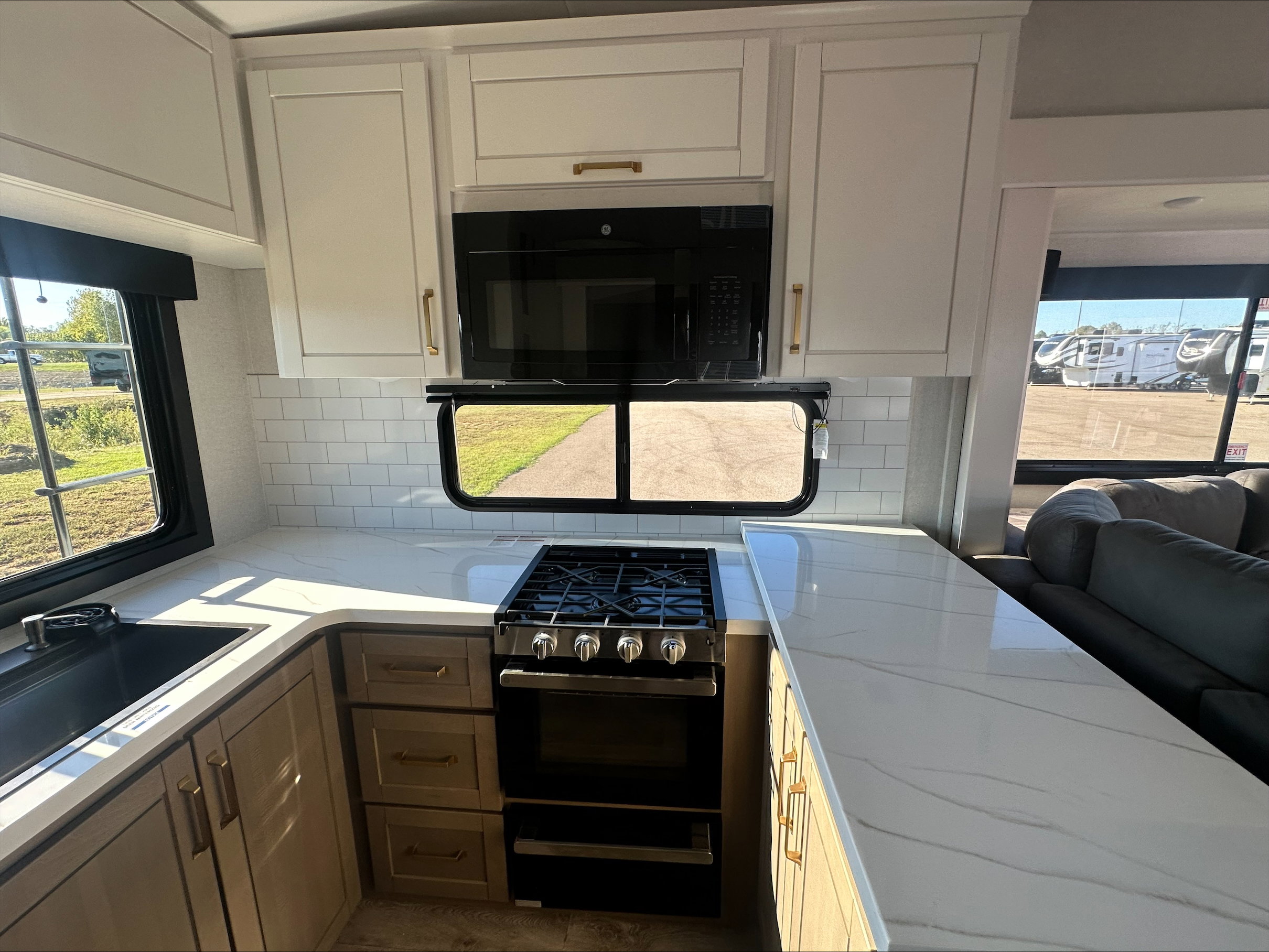 2026 JAYCO EAGLE 365UKTS - Image 20