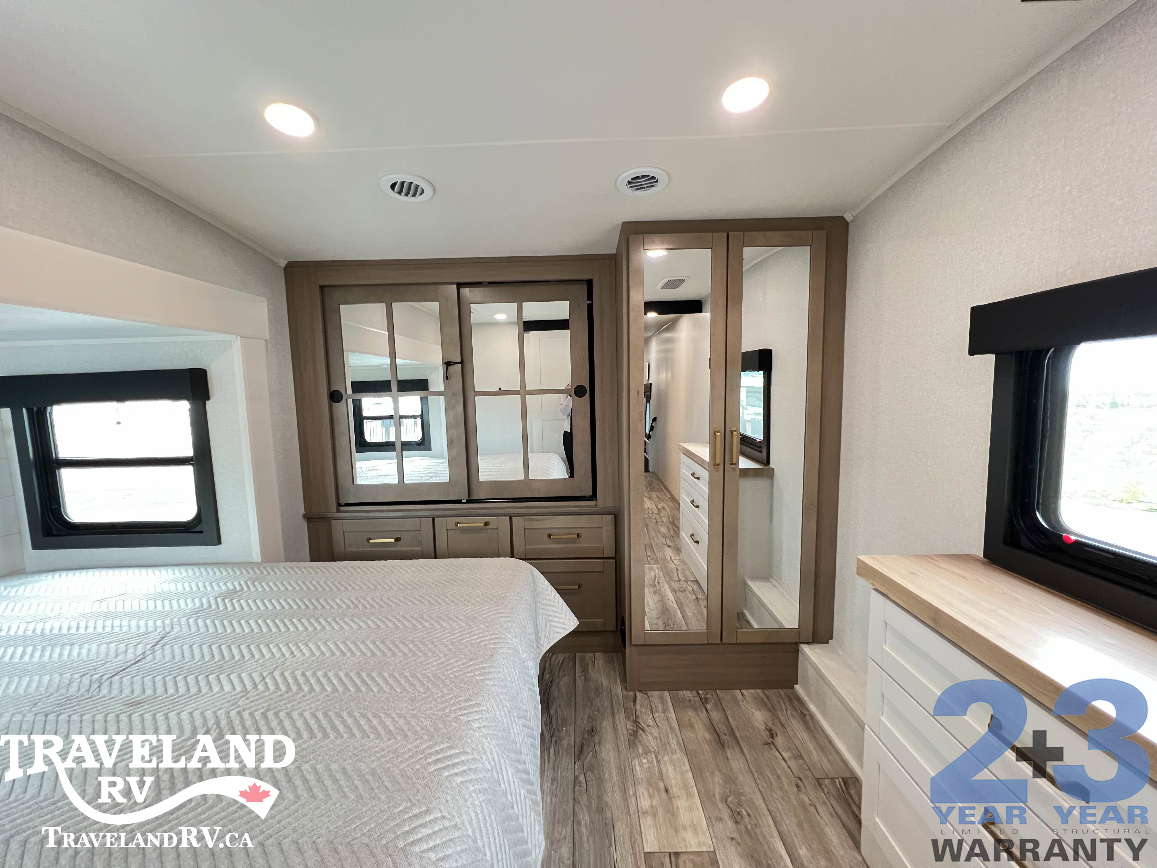 2026 Jayco Eagle 355MBQS - Image 28