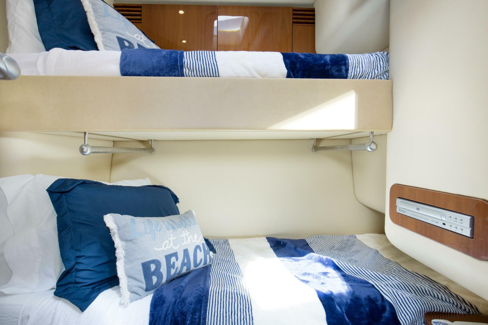 2007 Sea Ray 52 Sedan Bridge - Image 18