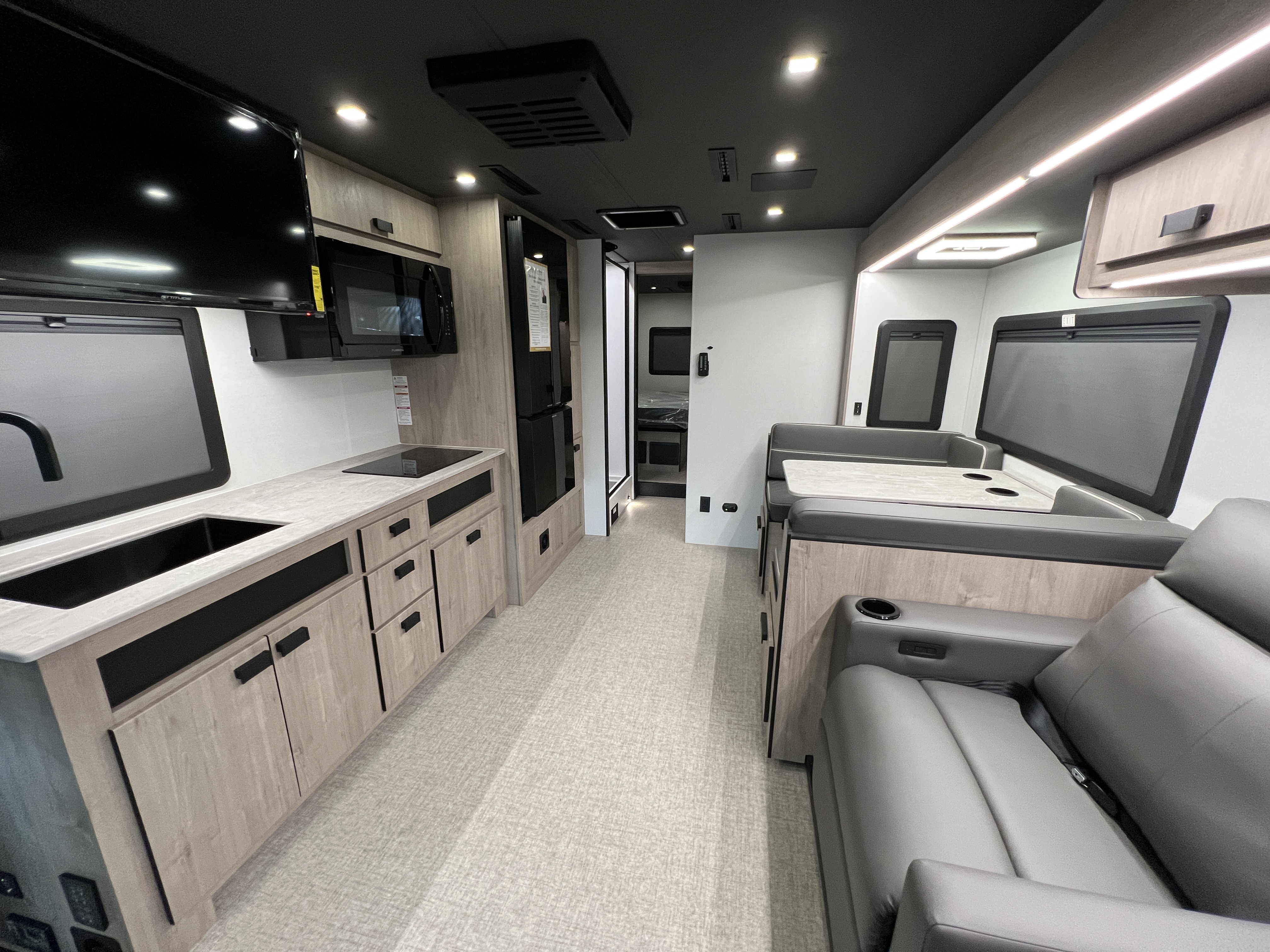 2027 Grand Design LINEAGE SERIES E 30DC - Image 3