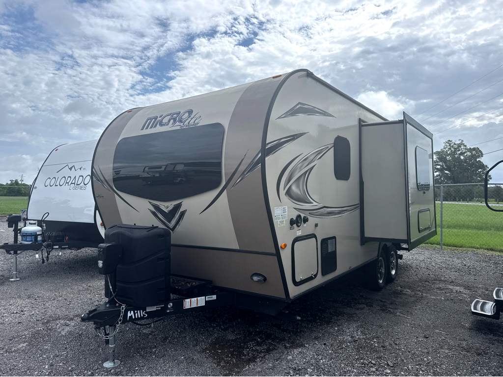 2019 FOREST RIVER FLAGSTAFF 21FBRS - Image 2
