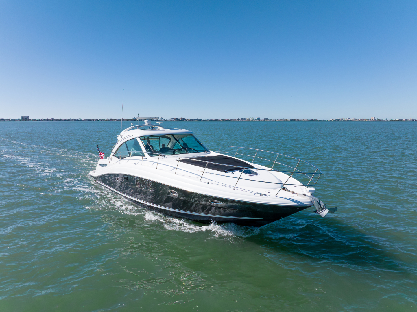 2010 Sea Ray 50 SUNDANCER - Image 10