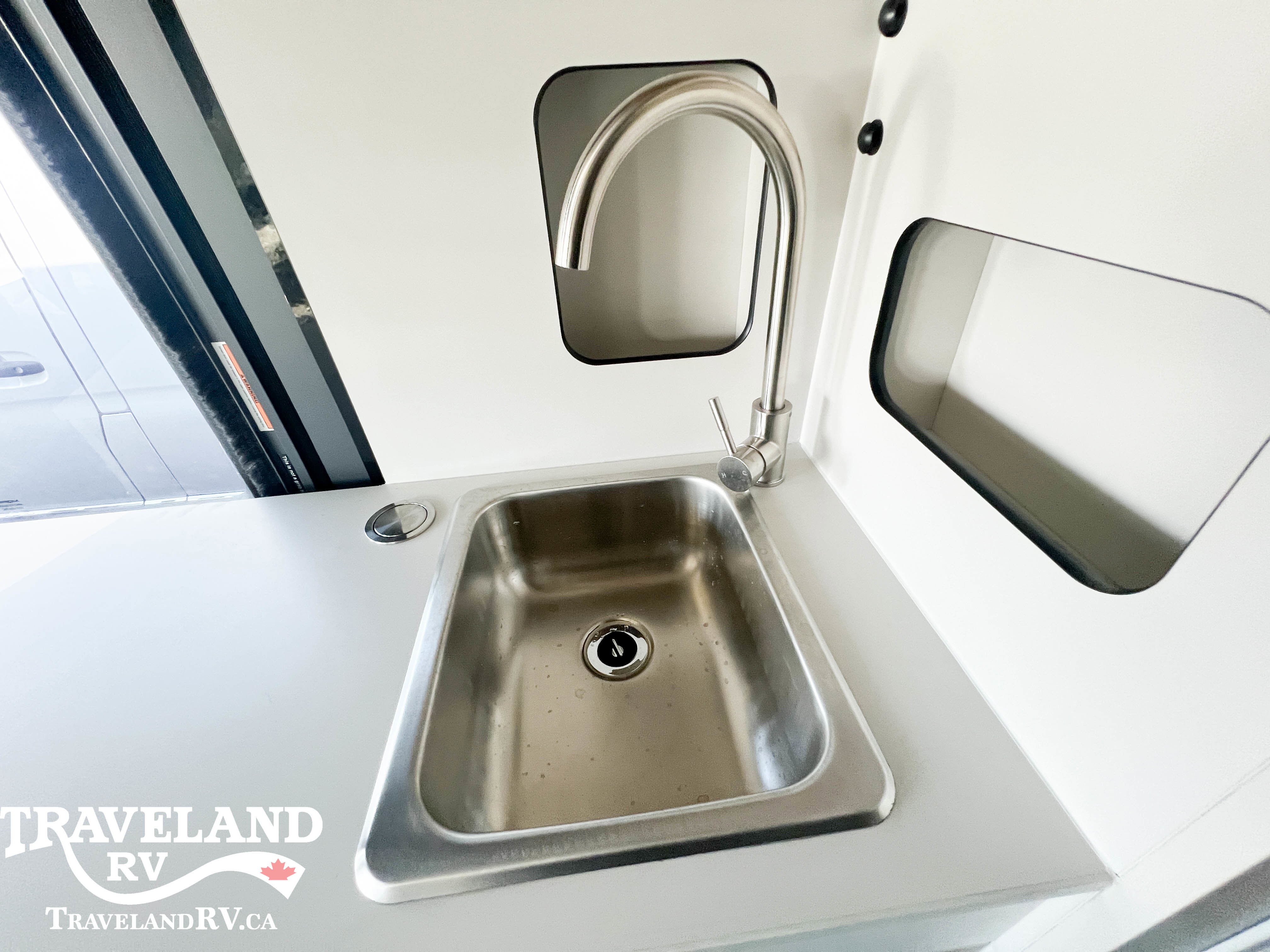 2026 Airstream Rangeline Base - Image 12