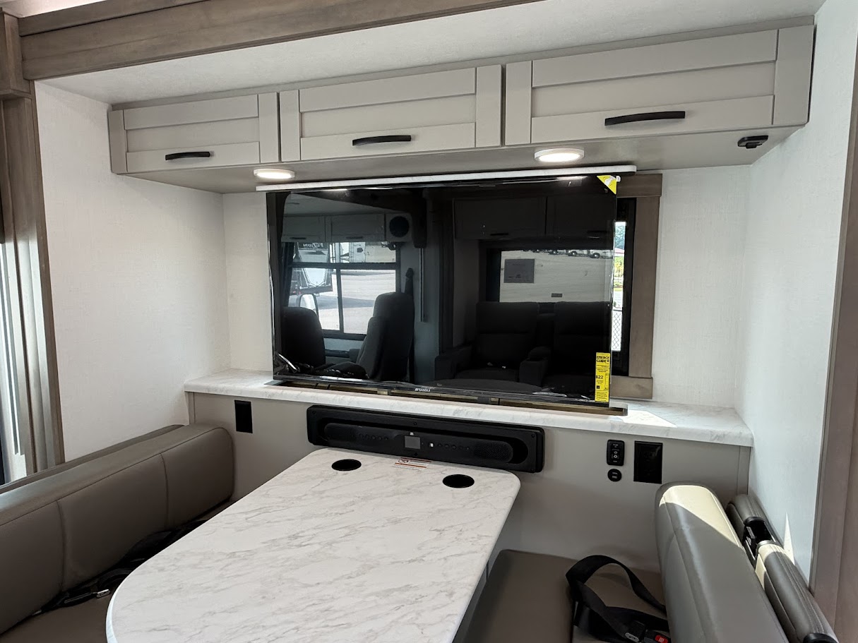 2027 JAYCO PRECEPT 31UL - Image 34