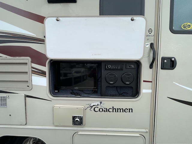2016 COACHMEN PRISM 2200LE - Image 9