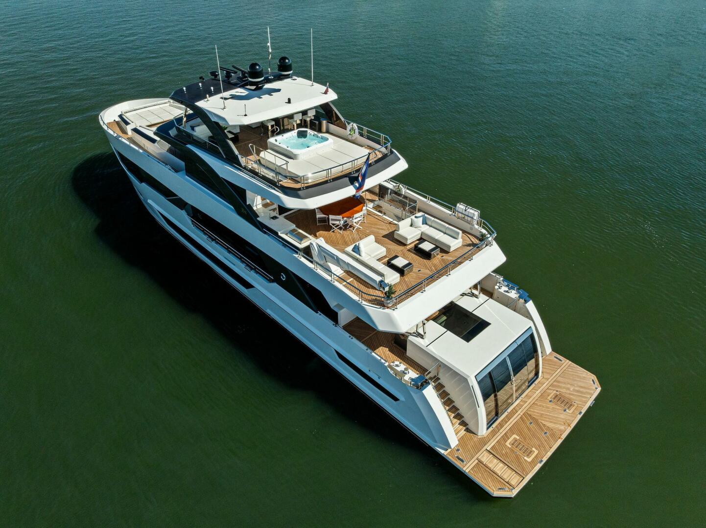2024 Ocean Alexander 35 Revolution - Image 4
