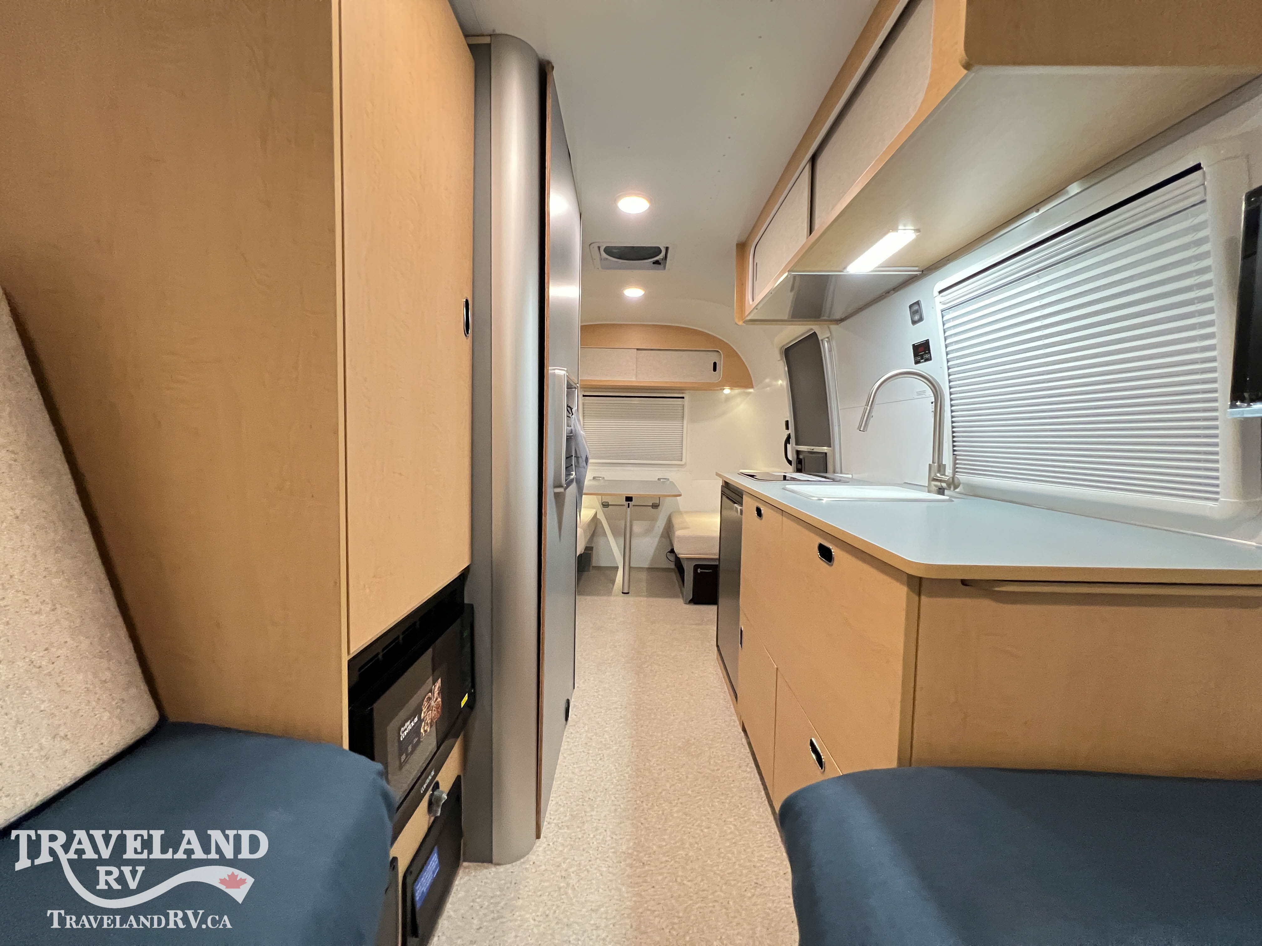 2026 AIRSTREAM 22RB WORLD TRAVELER - Image 4