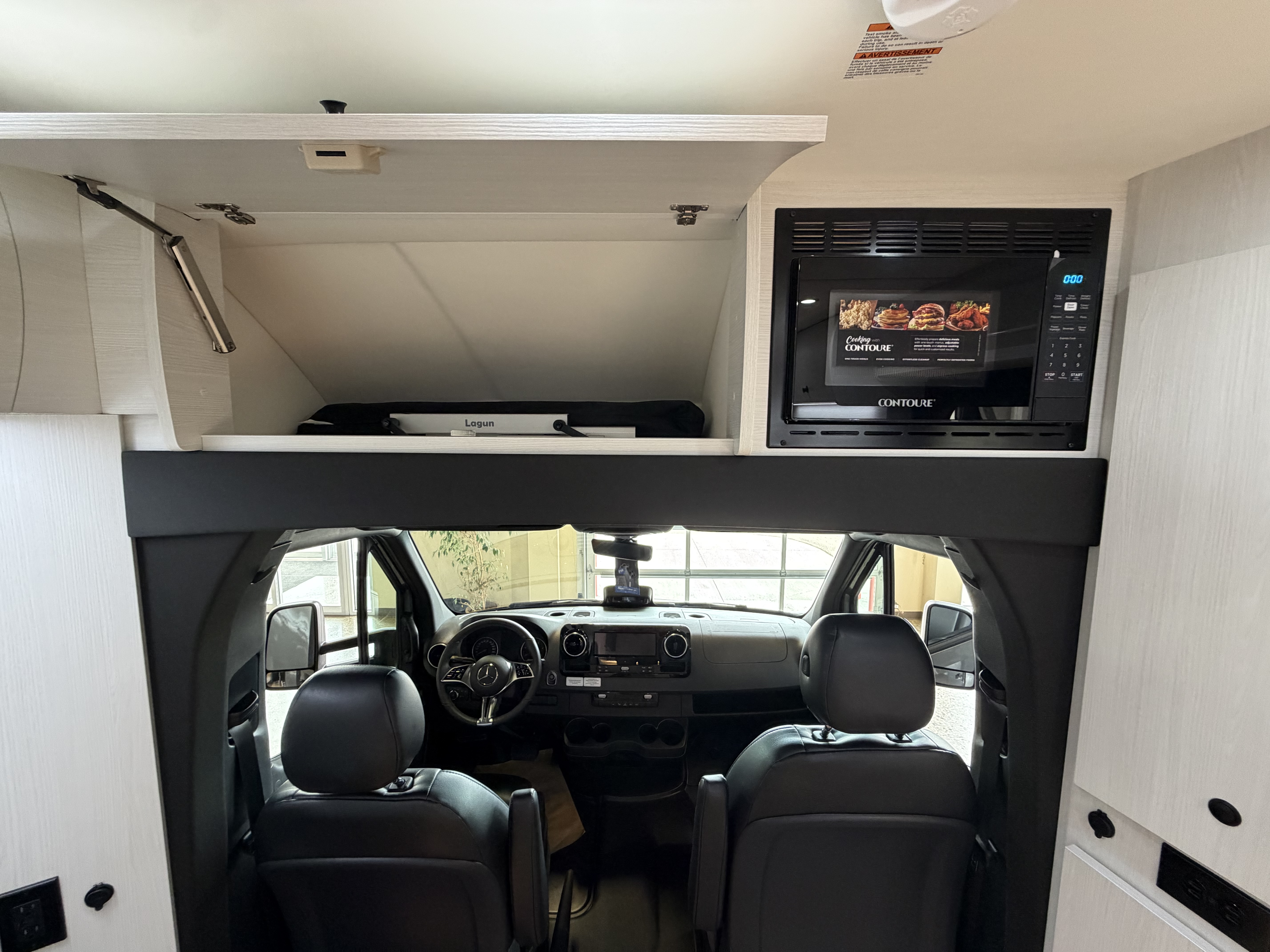 2027 PLEASURE-WAY PLATEAU XL-TW - Image 10