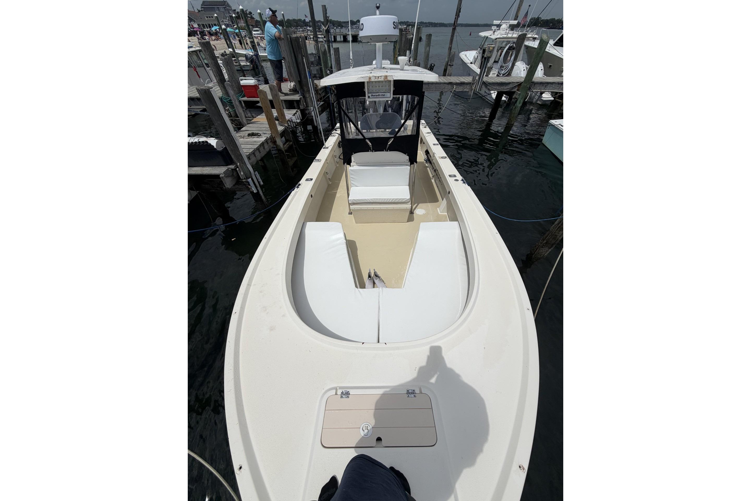 1999 Parker 2501 Center Console - Image 10