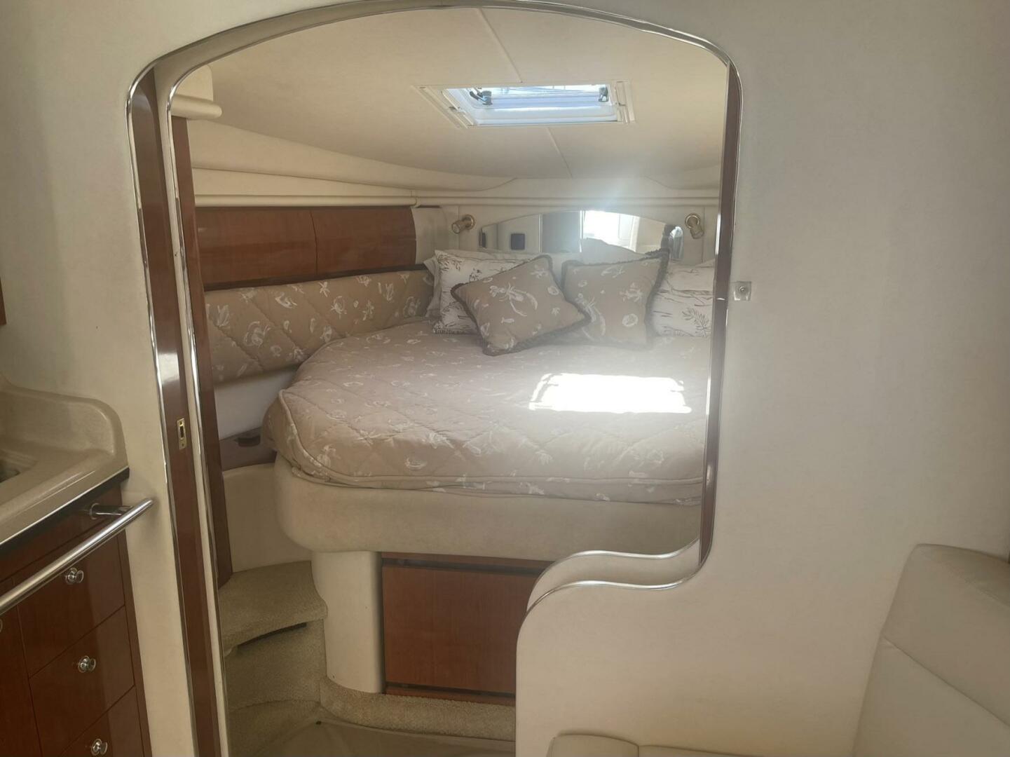 2003 Sea Ray 360 Sundancer - Image 18