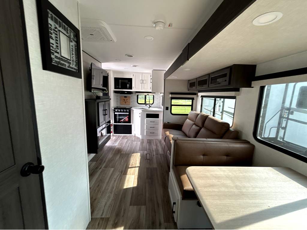 2026 VENTURE RV SPORTTREK 251VRK - Image 19